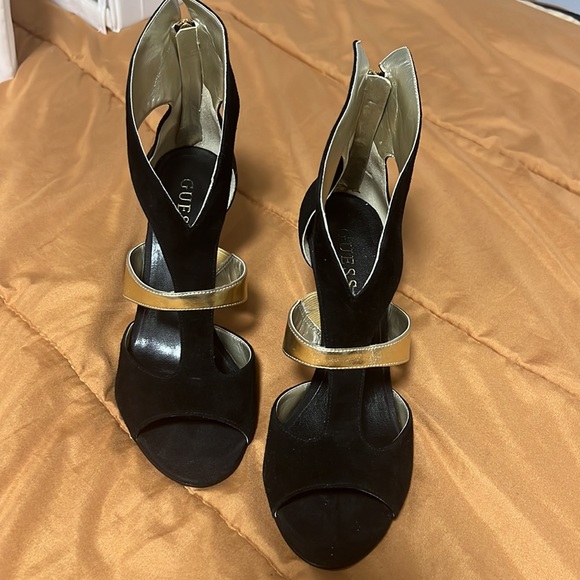 Guess Black Suede Metallic Gold GWPAINTER Shoes Size 8M - Picture 3 of 8